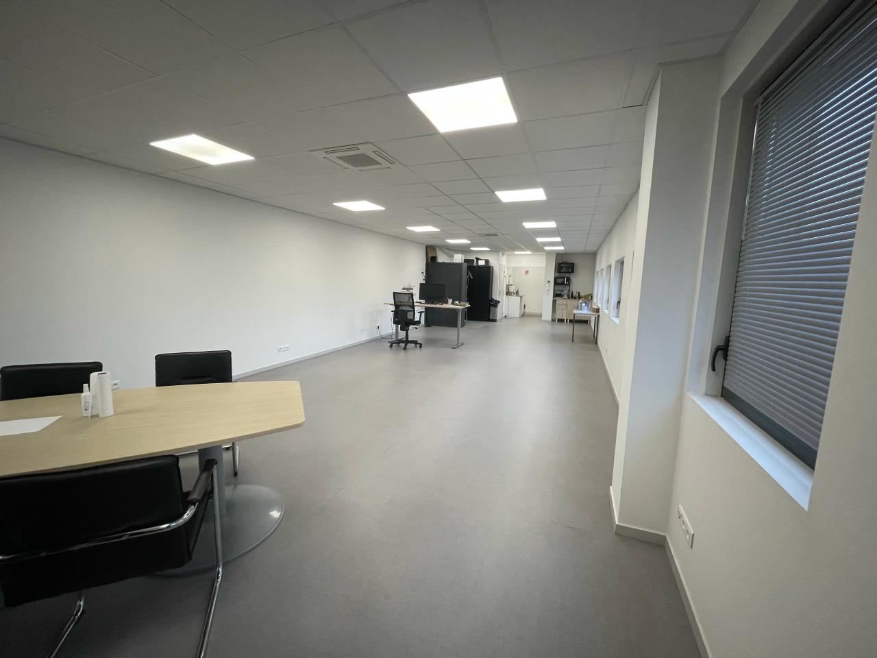 Bureau Bussy-Saint-Georges 132m² Vente bureau Bussy-Saint-Georges Seine-et-Marne OVBUR2427977 0